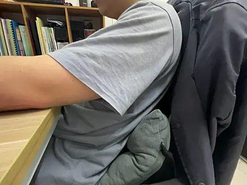 Snapshot of hiiiizzzz chatting on February 3, 2026, 11:26 am hiiiizzzz online show from February 3, 2026, 11:26 am