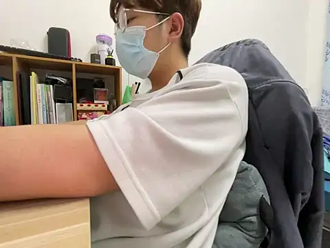 Snapshot of hiiiizzzz chatting on February 15, 2026, 11:30 am hiiiizzzz online show from February 15, 2026, 11:30 am