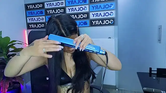 Snapshot of ScarlethJonz chatting on December 16, 2025, 2:11 pm ScarlethJonz online show from December 16, 2025, 2:11 pm