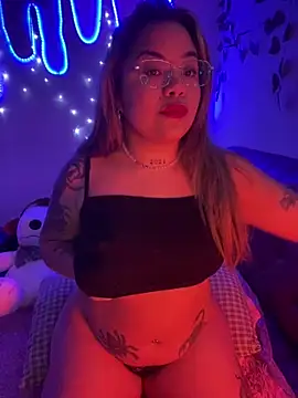 Snapshot of Lindalatina2001 chatting on May 30, 2026, 7:22 pm Lindalatina2001 online show from May 30, 2026, 7:22 pm