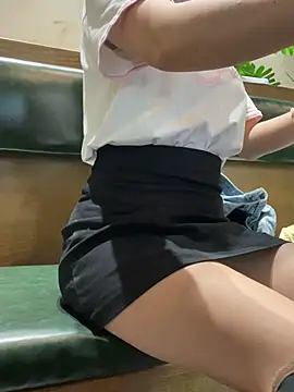 Snapshot of Aiko-Office chatting on July 5, 2026, 5:36 am Aiko-Office online show from July 5, 2026, 5:36 am