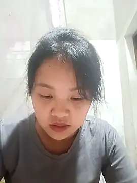 Pretty-haert online show from April 16, 2026, 3:57 pm