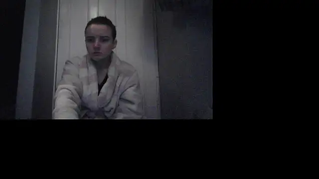 Amy01112 online show from December 20, 2025, 3:19 pm