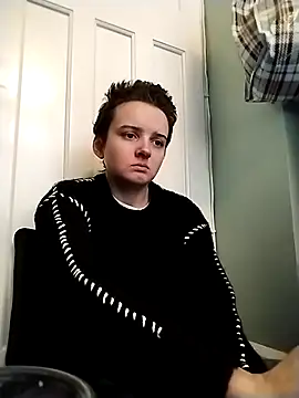 Snapshot of Amy01112 chatting on March 6, 2026, 1:40 pm Amy01112 online show from March 6, 2026, 1:40 pm