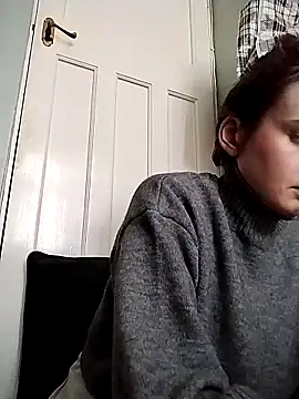 Snapshot of Amy01112 chatting on March 18, 2026, 4:43 pm Amy01112 online show from March 18, 2026, 4:43 pm