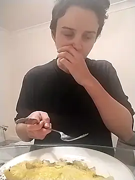 Snapshot of Amy01112 chatting on April 14, 2026, 10:05 pm Amy01112 online show from April 14, 2026, 10:05 pm