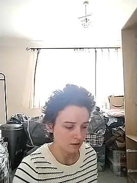 Amy01112 online show from May 11, 2026, 2:12 pm