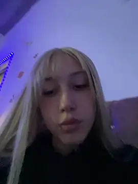 Zoe  blue online show from November 30, 2025, 10:25 pm