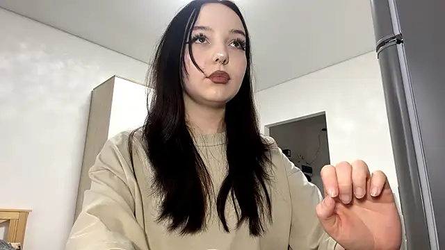 Snapshot of WhiteNoiseJoy chatting on December 2, 2025, 9:25 am WhiteNoiseJoy online show from December 2, 2025, 9:25 am