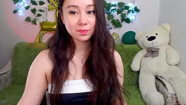 AlinaEleven online show from February 5, 2026, 10:03 pm