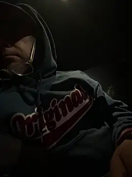 Snapshot of ValuedConcept687 chatting on February 5, 2026, 9:25 am ValuedConcept687 online show from February 5, 2026, 9:25 am