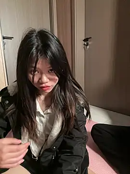 xinxin988179 online show from March 17, 2026, 5:22 am