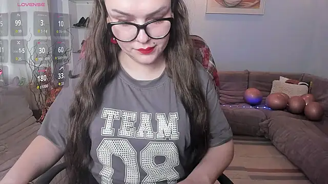 KamillaJei online show from April 15, 2026, 4:19 am