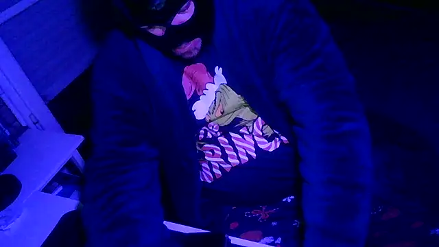 Snapshot of labonnetrique69 chatting on December 1, 2025, 9:31 pm labonnetrique69 online show from December 1, 2025, 9:31 pm