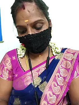 Tamil Pallavi online show from April 19, 2026, 5:23 pm