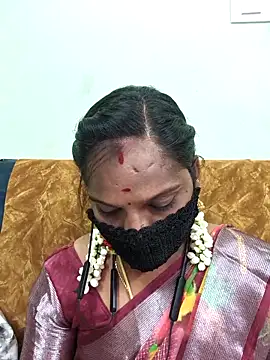 Tamil Pallavi online show from April 27, 2026, 4:27 pm