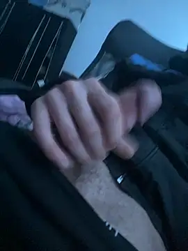 Snapshot of monir_suka chatting on December 2, 2025, 4:02 pm monir suka online show from December 2, 2025, 4:02 pm