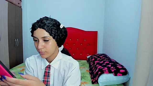 Samantha luv  online show from March 15, 2026, 4:46 pm