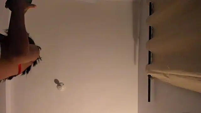 Samantha luv  online show from April 11, 2026, 7:45 am