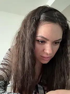 Snapshot of SiennaLuxexx chatting on February 10, 2026, 9:13 am SiennaLuxexx online show from February 10, 2026, 9:13 am