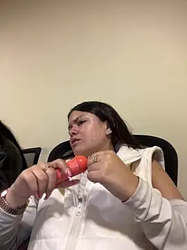 Camila Duarte2 online show from March 4, 2026, 1:28 pm