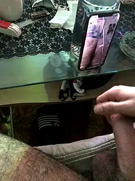 Snapshot of Ghost-Zero chatting on December 20, 2025, 3:41 pm Ghost-Zero online show from December 20, 2025, 3:41 pm