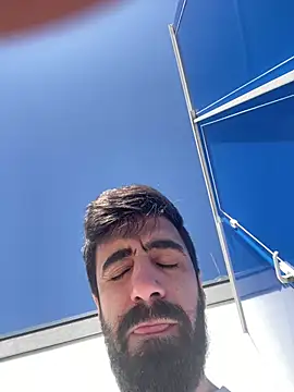 Snapshot of Ghost-Zero chatting on April 8, 2026, 12:27 pm Ghost-Zero online show from April 8, 2026, 12:27 pm