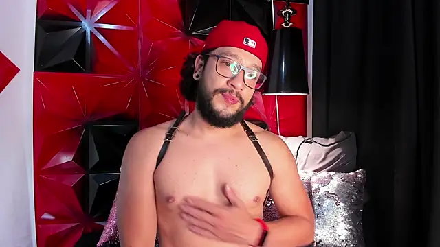 MAGNUS KING online show from December 2, 2025, 5:30 pm