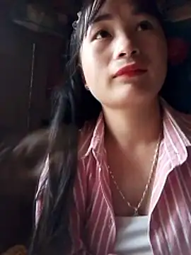 Maiphu34 online show from May 23, 2026, 11:53 pm