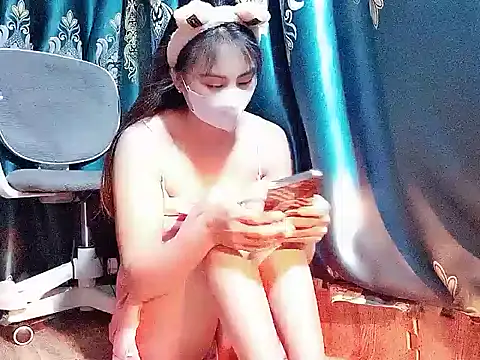 Snapshot of Nana569 chatting on January 7, 2026, 8:55 pm Nana569 online show from January 7, 2026, 8:55 pm