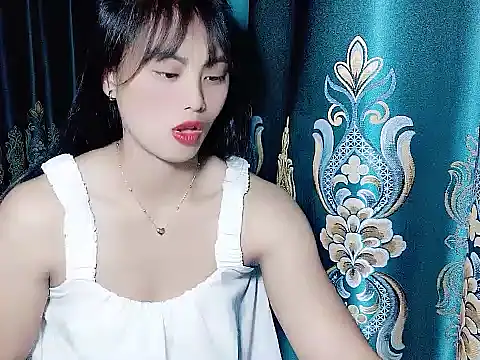 Snapshot of Nana569 chatting on February 8, 2026, 9:29 pm Nana569 online show from February 8, 2026, 9:29 pm