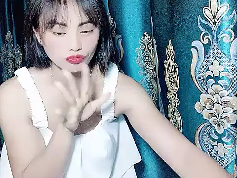 Snapshot of Nana569 chatting on February 9, 2026, 8:46 pm Nana569 online show from February 9, 2026, 8:46 pm