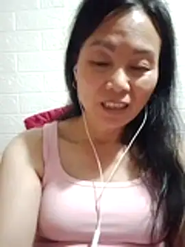 Lili-123k online show from March 23, 2026, 5:39 pm