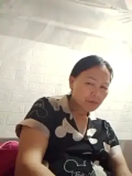 Lili-123k online show from May 16, 2026, 1:10 pm
