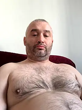 Olomoucak1982 online show from March 8, 2026, 2:21 pm