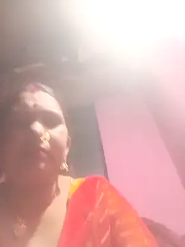 Your-shreya143 online show from March 27, 2026, 3:01 pm