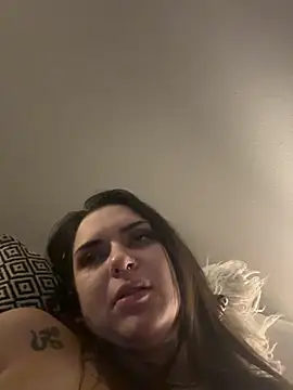 Snapshot of Tinytinkarough chatting on December 2, 2025, 1:17 pm Tinytinkarough online show from December 2, 2025, 1:17 pm