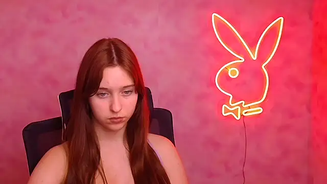 Lilu May online show from December 4, 2025, 4:05 pm