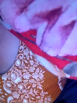 Snapshot of hottyrose69 chatting on February 9, 2026, 4:05 am hottyrose69 online show from February 9, 2026, 4:05 am