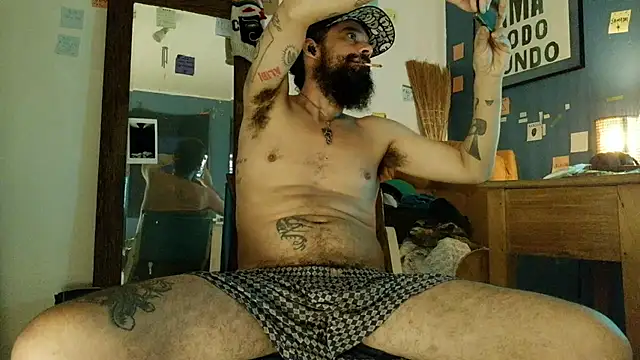 Snapshot of ooproprio chatting on August 4, 2026, 10:51 am ooproprio online show from August 4, 2026, 10:51 am