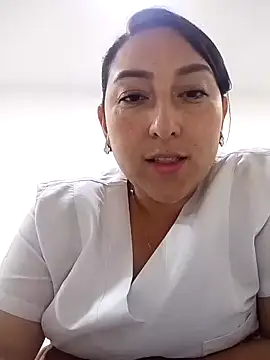 Valeria montana  online show from June 23, 2026, 5:55 pm