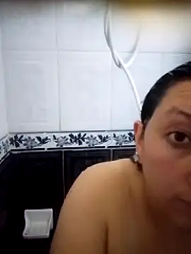 Valeria montana  online show from June 27, 2026, 6:02 pm