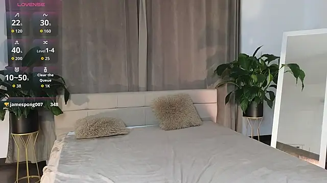 Snapshot of LunaKirby chatting on January 18, 2026, 1:59 pm LunaKirby online show from January 18, 2026, 1:59 pm