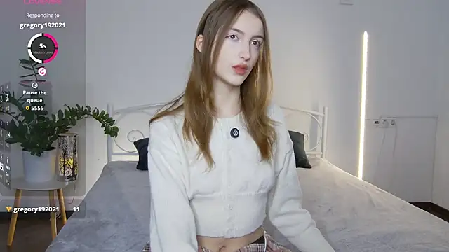 Snapshot of LunaKirby chatting on February 3, 2026, 3:06 pm LunaKirby online show from February 3, 2026, 3:06 pm