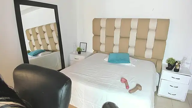 Ambar Cooxx online show from February 25, 2026, 12:04 pm