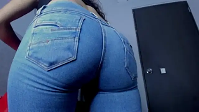 pitufa- online show from March 1, 2026, 11:45 am