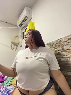 naty col online show from February 14, 2026, 9:44 pm