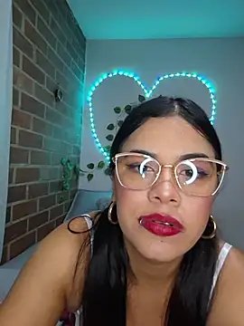 steffany doll online show from December 3, 2025, 11:47 pm