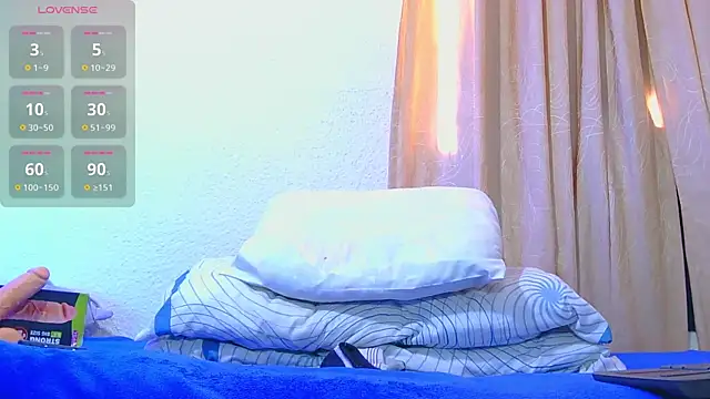 nicolatinboy online show from July 14, 2026, 4:23 pm