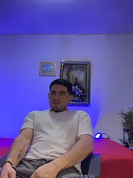 williamsmiiths16 online show from March 4, 2026, 12:00 pm